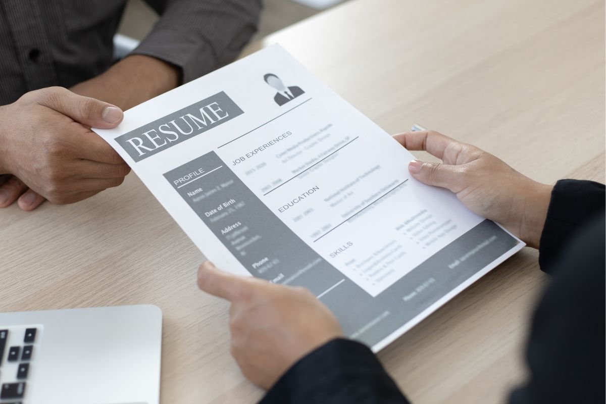 أفضل صيغة سيرة ذاتية للإمارات 2026 (عربي + إنجليزي)